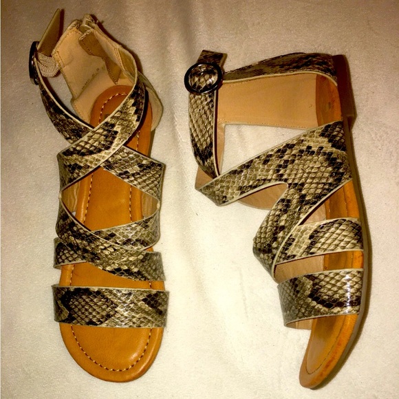 Shoes - Women sandal